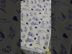 92% полиэстер, 8% спандекс, 165 грамм, печатная ткань, которая меняет цвет при воздействии воды